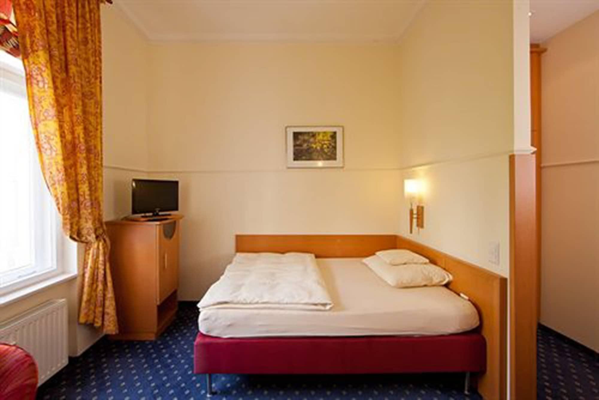 Hotel Augusta Am Kurfurstendamm Berlin Ngoại thất bức ảnh